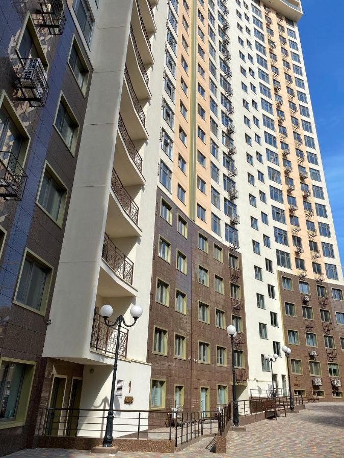 42 Жемчужина Lägenhet Odessa Exteriör bild